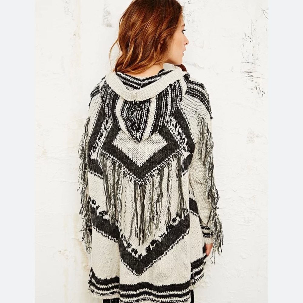 ✨RARE✨Free people show me the way sweater